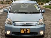 Toyota Raum 1.5 AWD 2004 Blue for sale