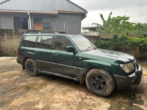 Toyota Land Cruiser 2005 Green