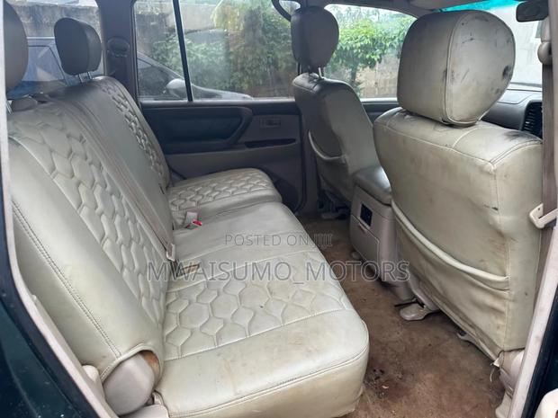 Toyota Land Cruiser 2005 Green