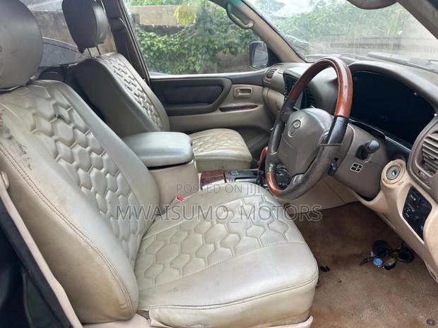 Toyota Land Cruiser 2005 Green