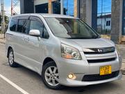 Toyota Noah 2008 Silver for sale