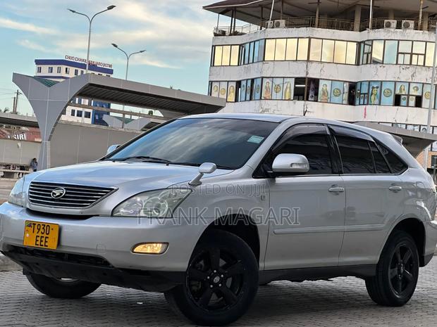 Toyota Harrier 2.4 2004 Silver