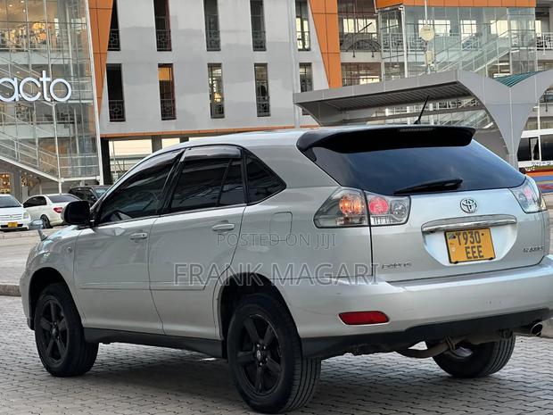Toyota Harrier 2.4 2004 Silver