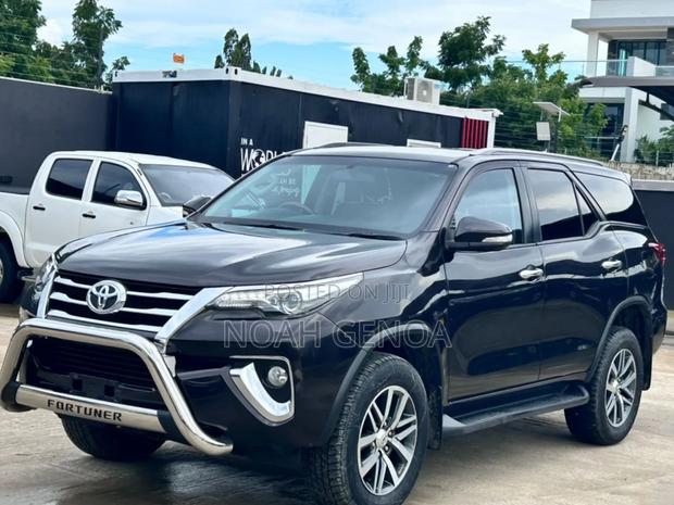 Toyota Fortuner 2.8 D AWD 2018 Black