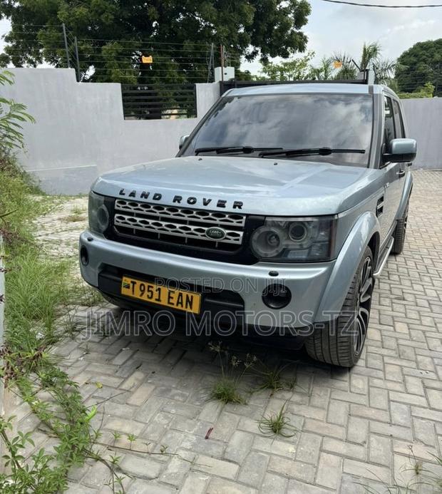 Land Rover Discovery 2011 Blue