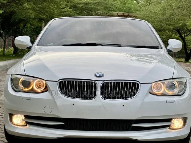 BMW 3 Series 335i RWD 2012 White