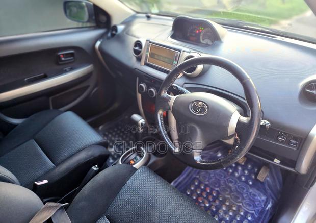 Toyota IST 2007 Silver