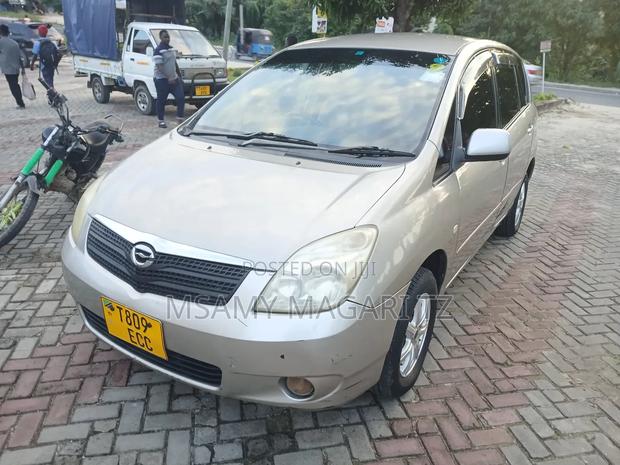 Toyota Corolla Spacio 1.5 X G-edition 2005 Gold