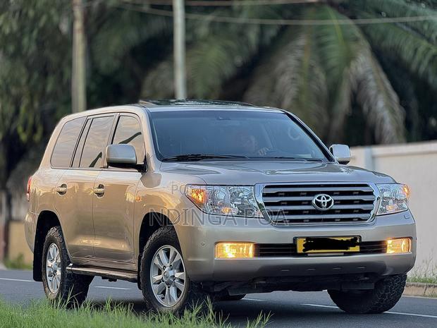 Toyota Land Cruiser 5.7 V8 VX-S 2009 Gold