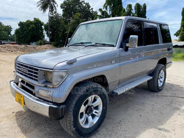 Toyota Land Cruiser Prado 2.7 5dr 2003 Silver