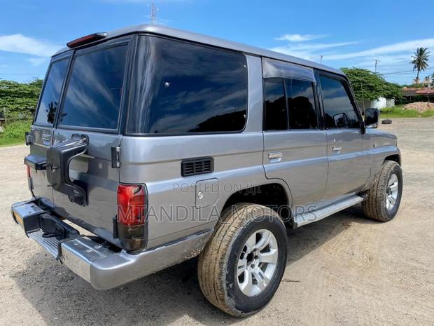 Toyota Land Cruiser Prado 2.7 5dr 2003 Silver