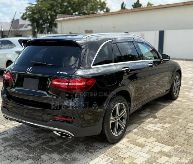 Mercedes-Benz GLC-Class 2016 Black
