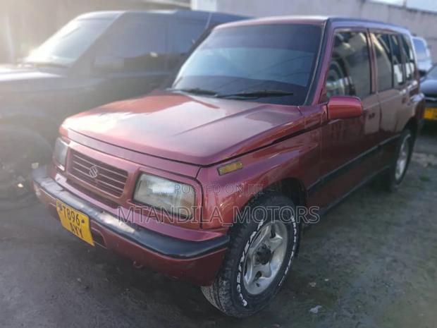 Suzuki Escudo 1999 Pink