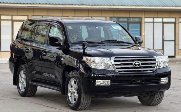 Toyota Land Cruiser 4.6 V8 AX 2009 Black