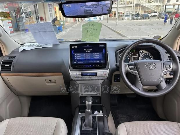 Toyota Land Cruiser Prado 2.7 2021 Black