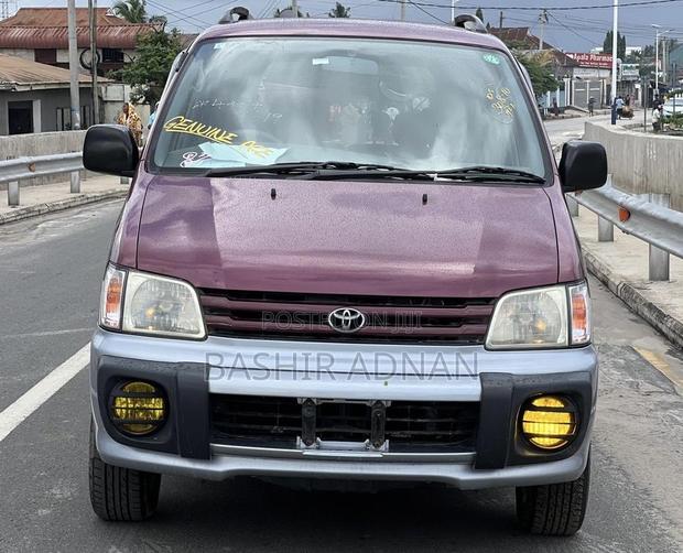 Toyota TownAce Noah 1999 Burgundy
