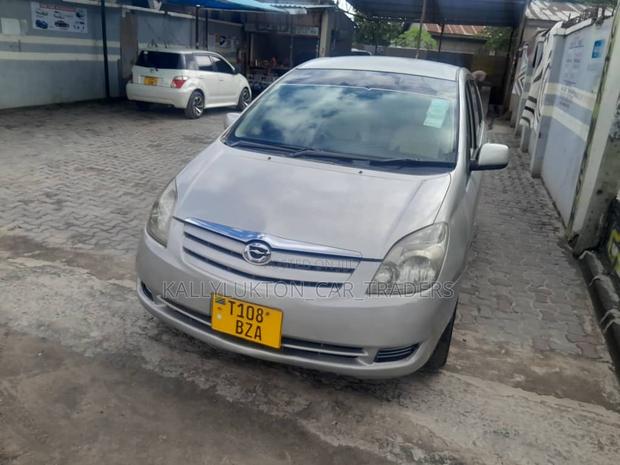 Toyota Corolla Spacio 2005 Silver
