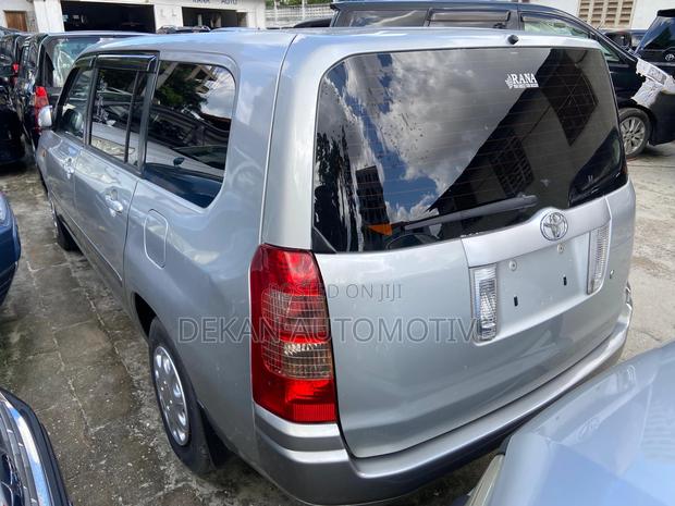 Toyota Probox 1.3 DX Comfort 2WD 2006 Silver