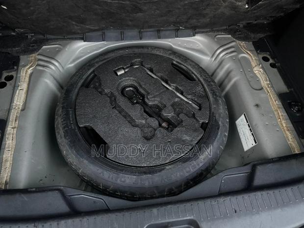 Toyota Ractis 2008 Gray