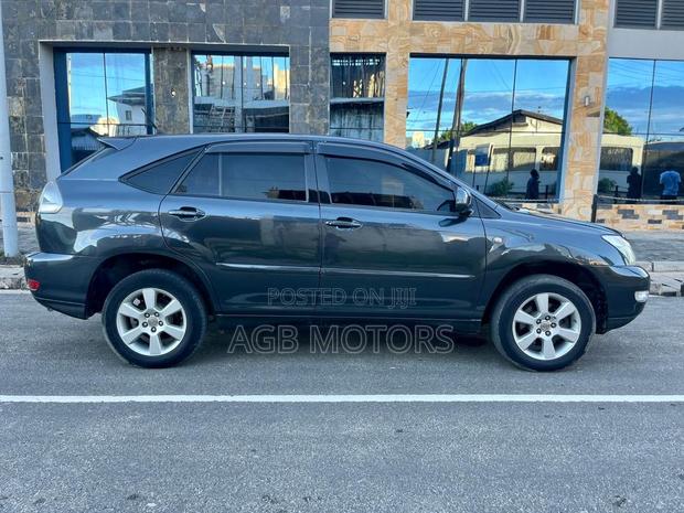 Toyota Harrier 2006 Gray