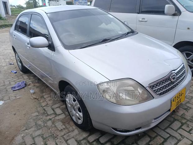 Toyota Corolla Hatchback 2001 Silver