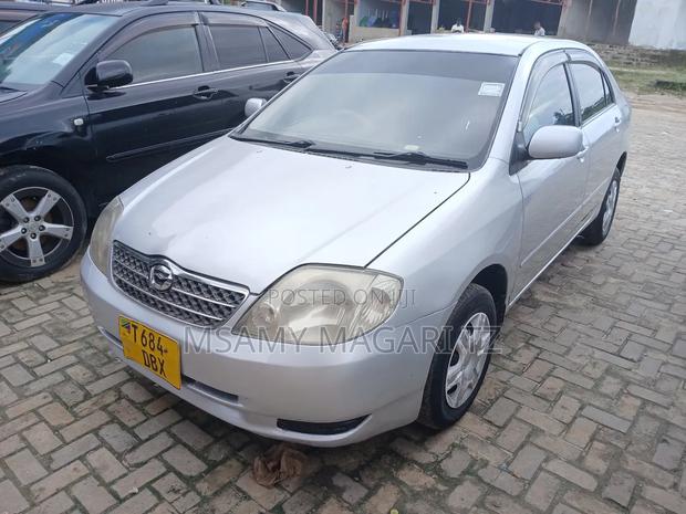 Toyota Corolla Hatchback 2001 Silver