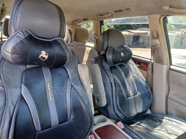 Toyota Ipsum 2005 Silver