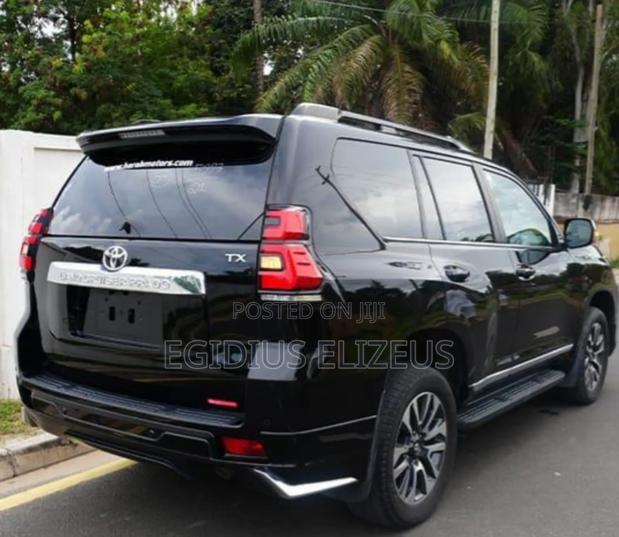 Toyota Land Cruiser Prado 2021 Black