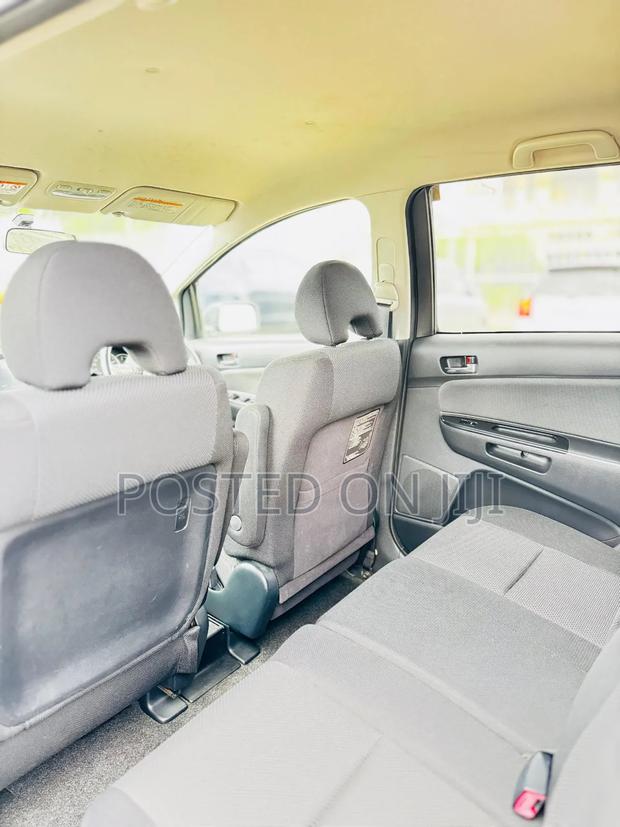 Toyota Wish 2003 Silver