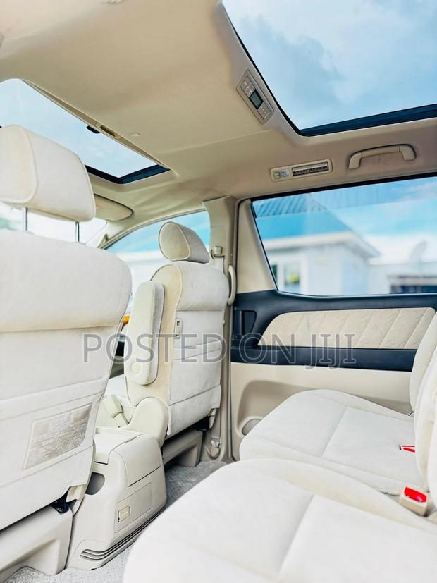 Toyota Alphard 2006 Silver