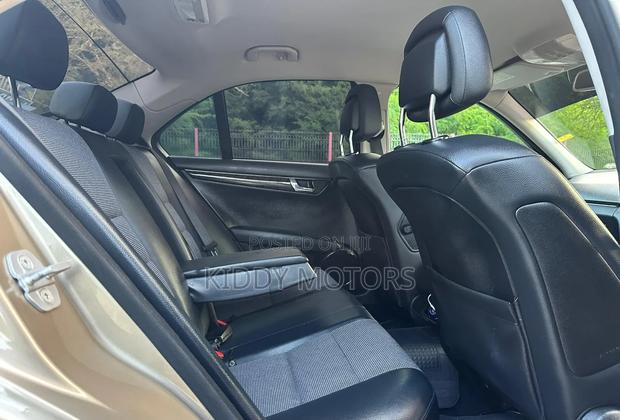 Mercedes-Benz C-Class 2008 Gold