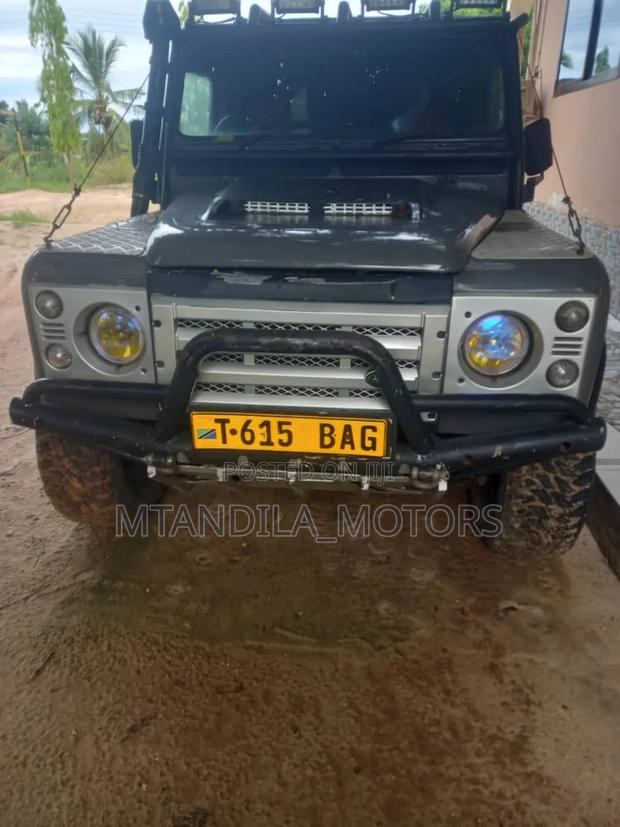 Land Rover Defender 1999 Gray