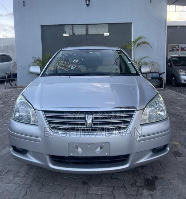 Toyota Premio 2005 Silver