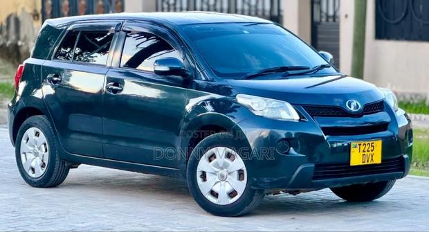 Toyota IST 2007 Blue