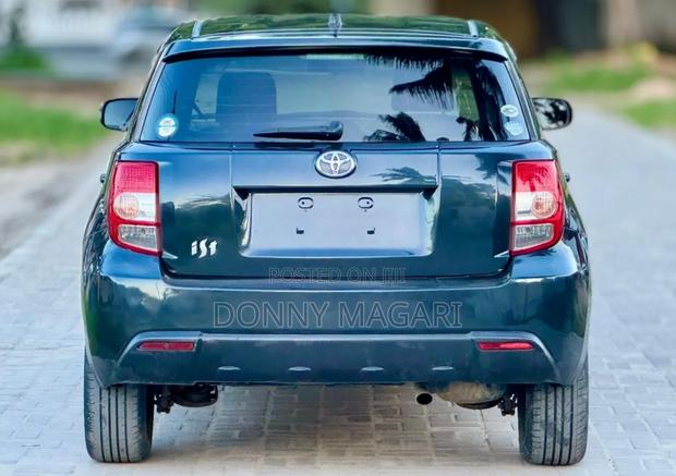 Toyota IST 2007 Blue