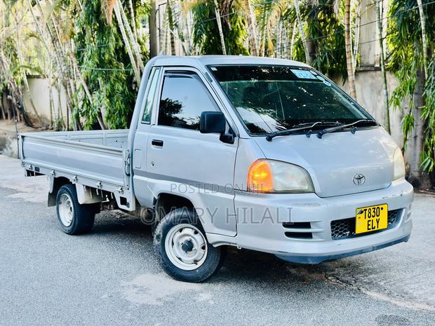 Toyota TownAce 2003 Silver