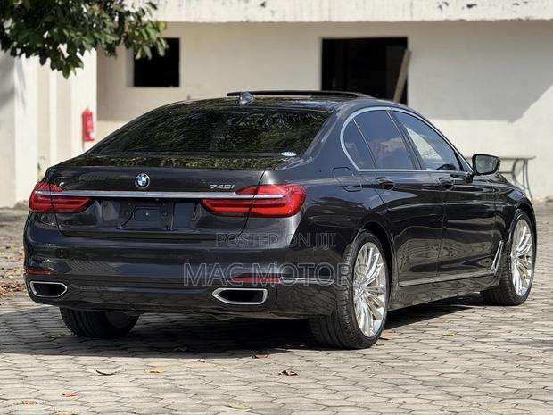 BMW 7 Series 2016 Gray