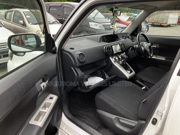 Toyota Corolla Rumion 2008 Pearl