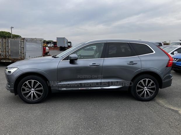 Volvo XC60 2019 Gray