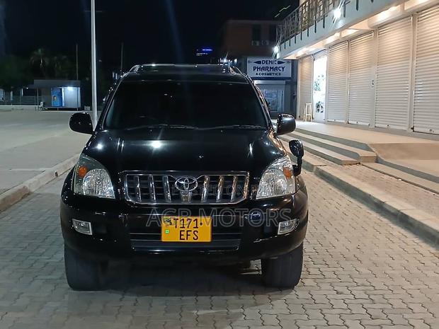 Toyota Land Cruiser Prado 2006 Black