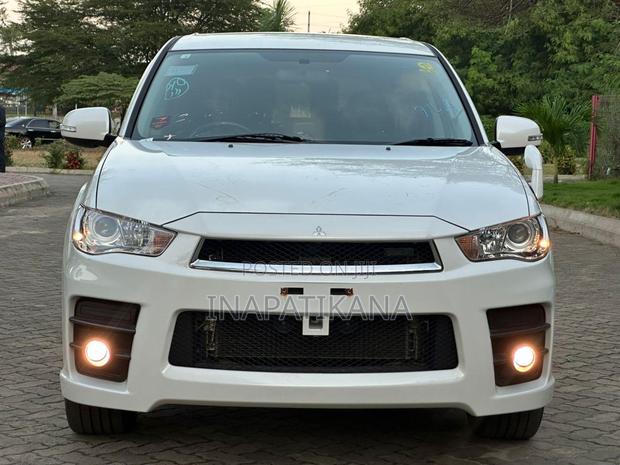 Mitsubishi Outlander 2.4 2009 White