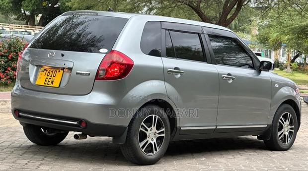 Mazda Verisa 2010 Gray
