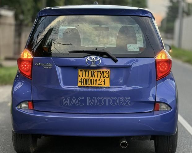 Toyota Ractis 2014 Blue
