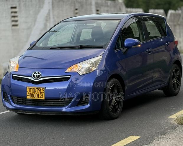 Toyota Ractis 2014 Blue