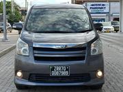 Toyota Noah 2008 Gray for sale