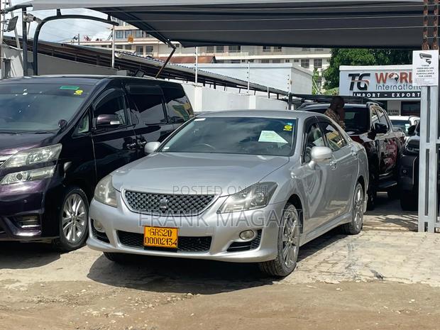 Toyota Crown 2008 Silver