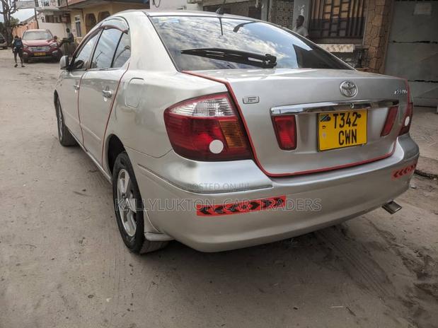 Toyota Premio 2005 Silver