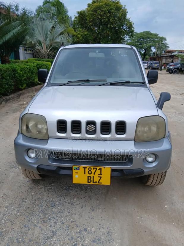 Suzuki Jimny 2000 Silver
