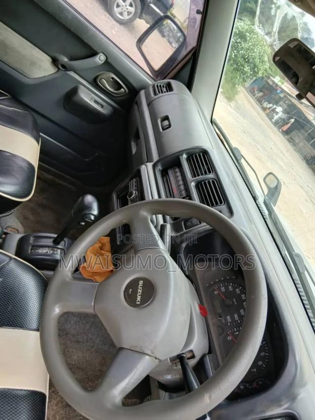 Suzuki Jimny 2000 Silver