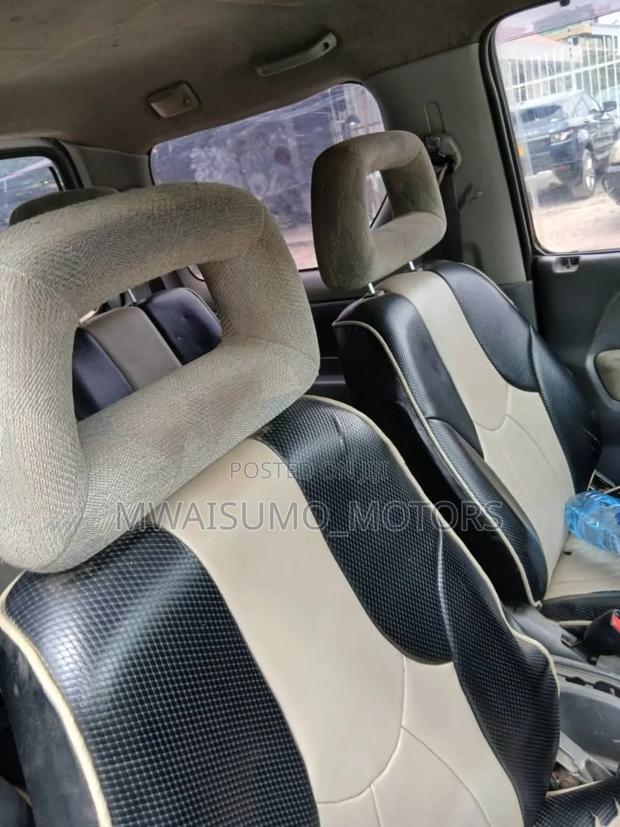 Suzuki Jimny 2000 Silver